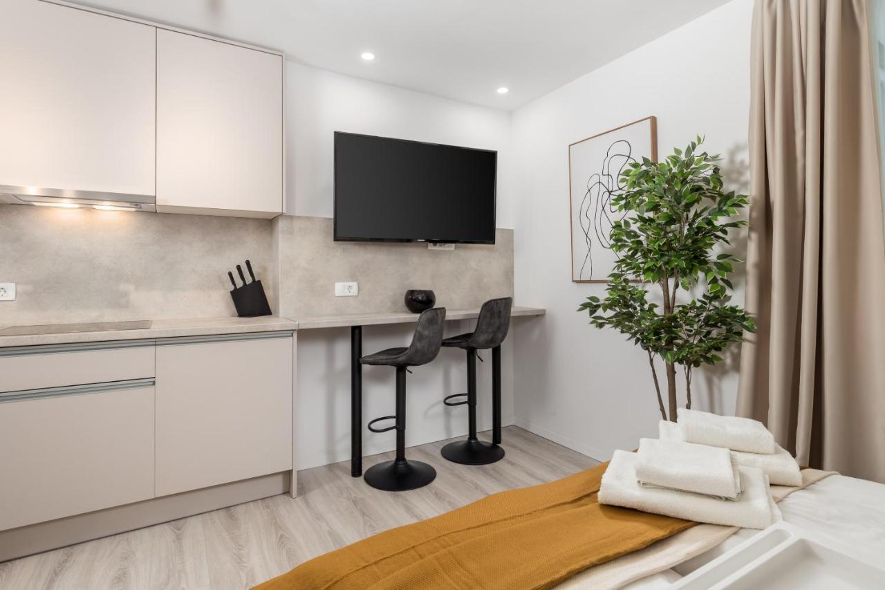 Apartments Penkala Rijeka Buitenkant foto