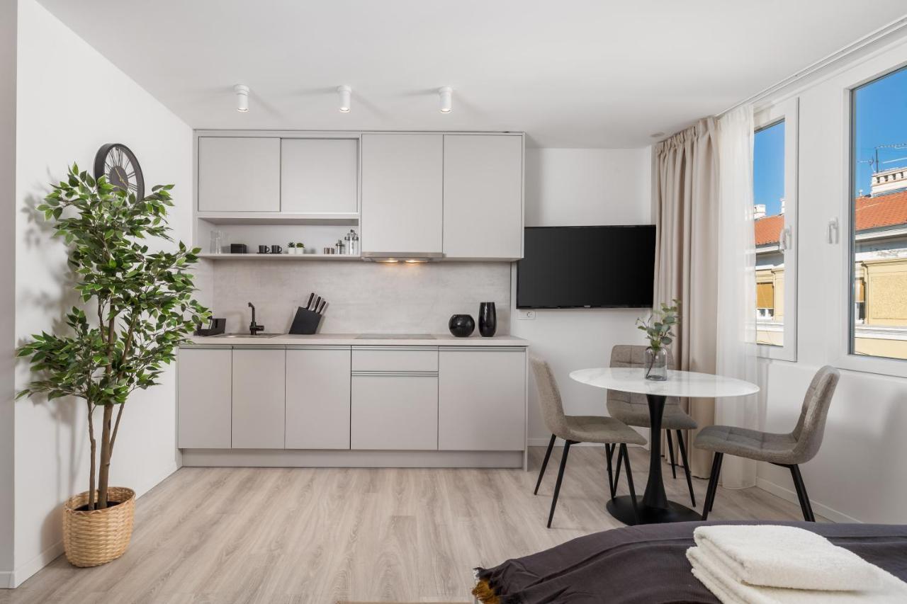 Apartments Penkala Rijeka Buitenkant foto