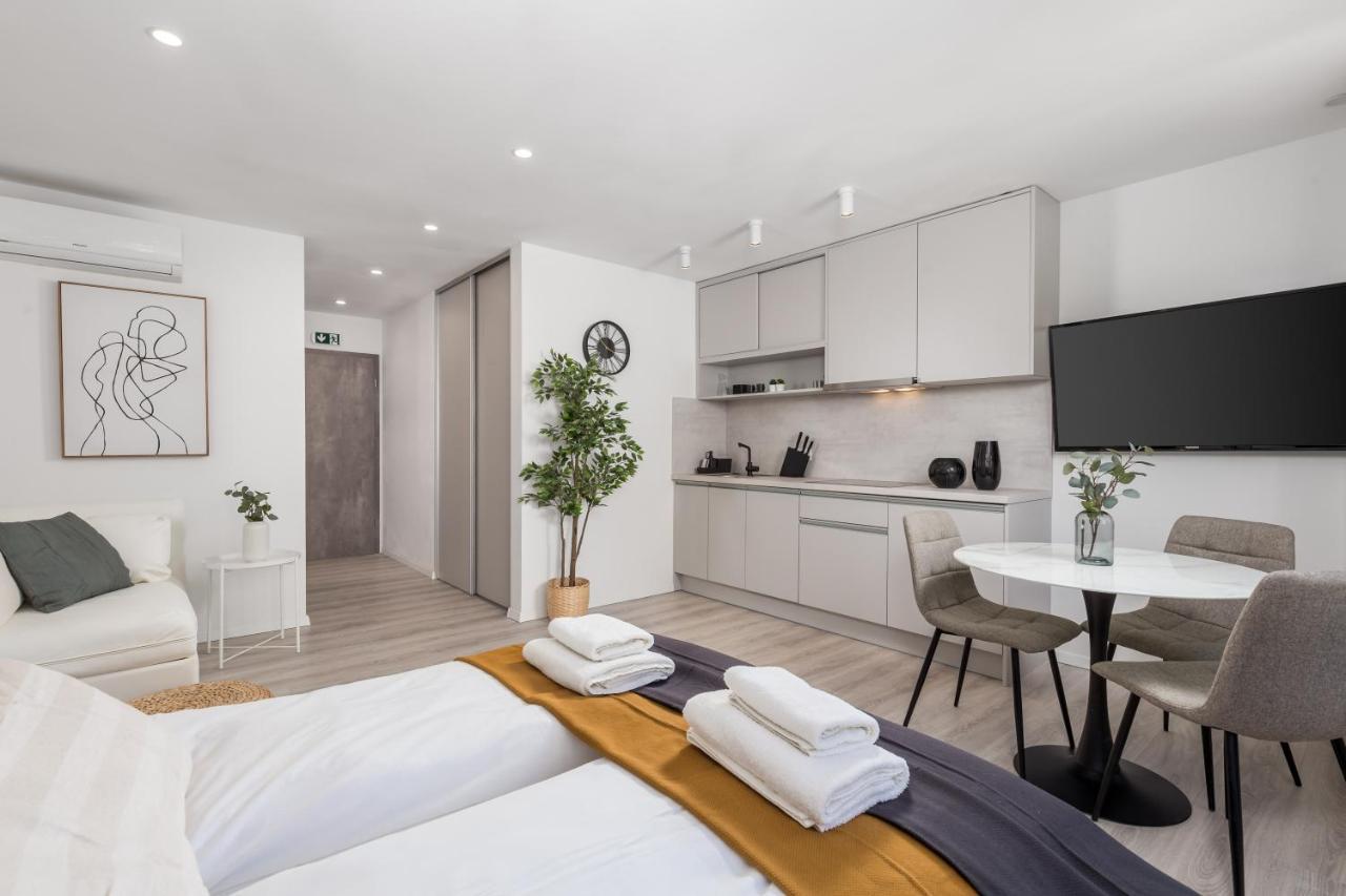 Apartments Penkala Rijeka Buitenkant foto