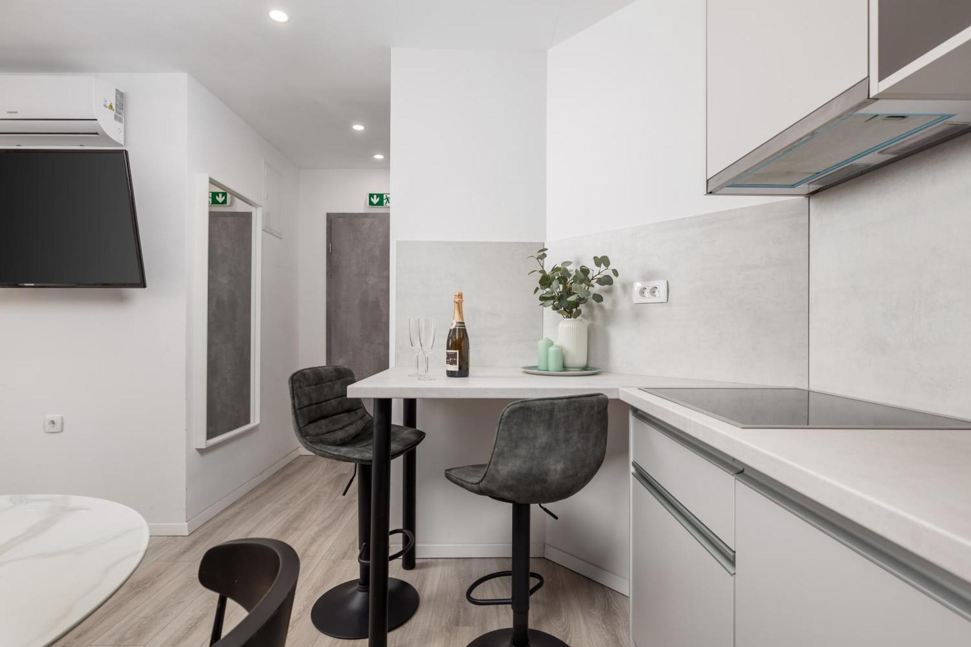 Apartments Penkala Rijeka Buitenkant foto