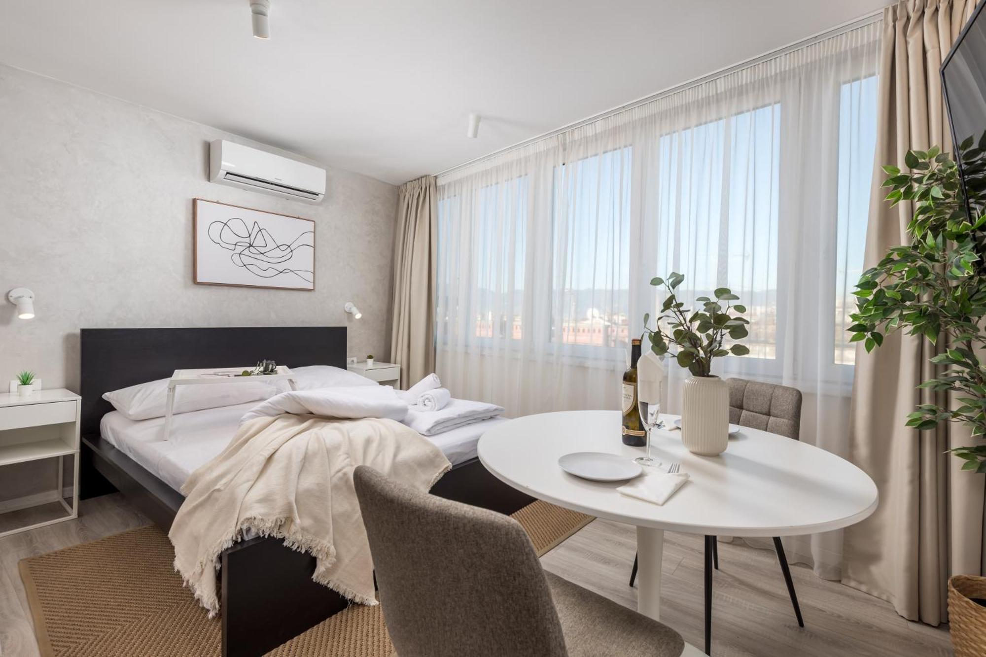 Apartments Penkala Rijeka Buitenkant foto