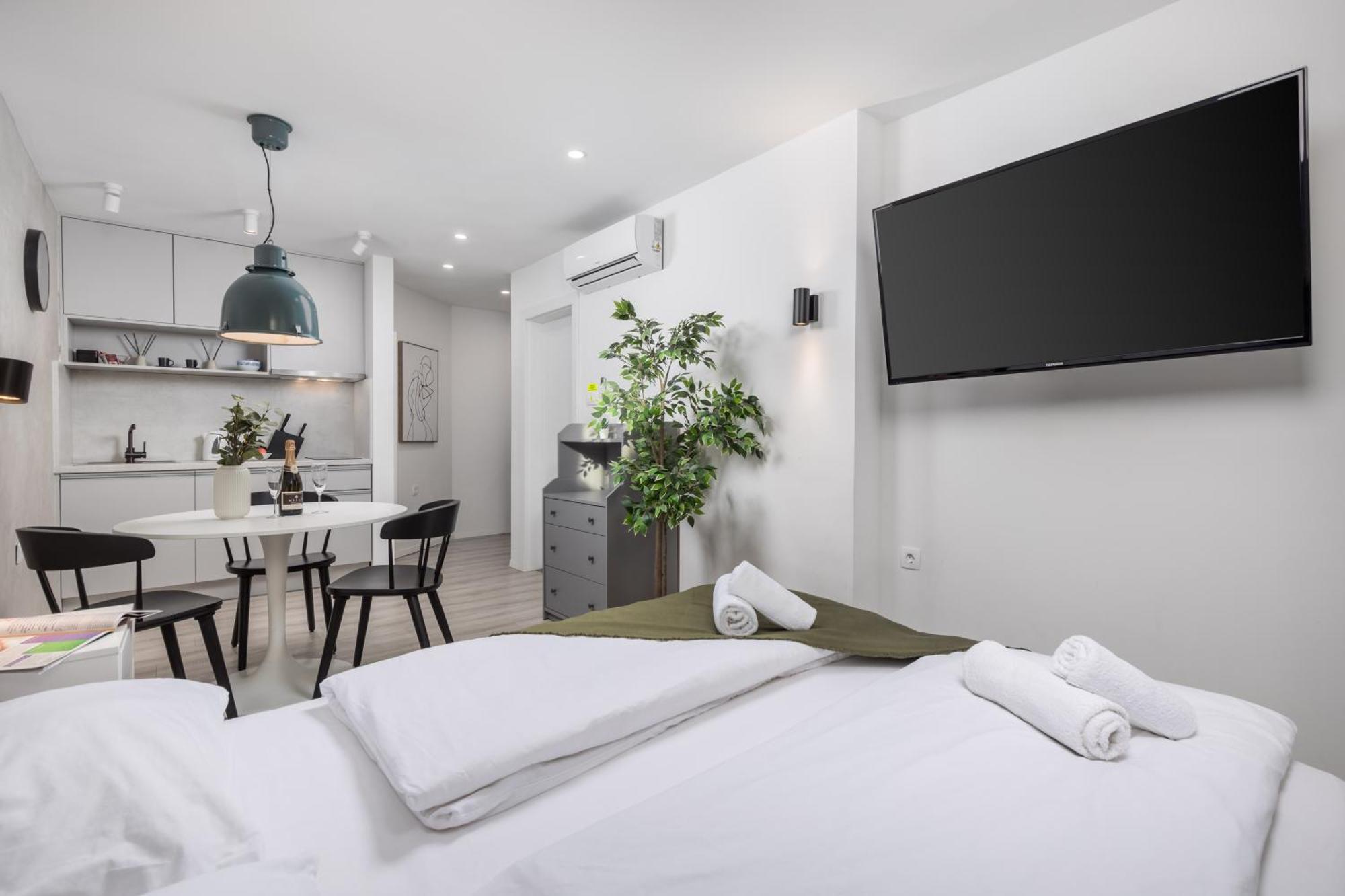 Apartments Penkala Rijeka Buitenkant foto